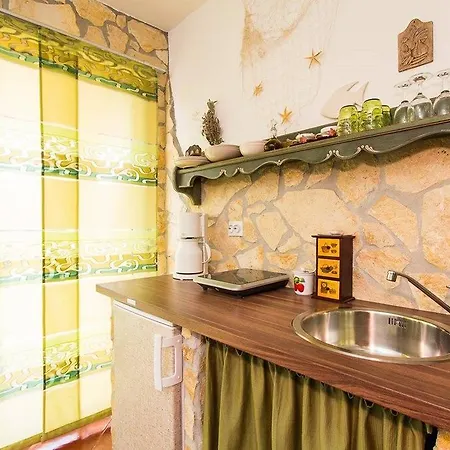 Sandor - Adults Only Apartament *